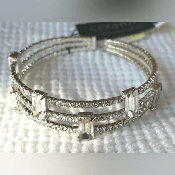 NWT Cezanné Braclet With Clear Stones Great As A Christmas Gift 🎄🎁 - Picture 10 of 10